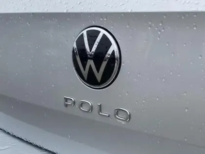 Photo 9 Volkswagen Polo Gén. VI Ph2 Evo R-Line Edition 5