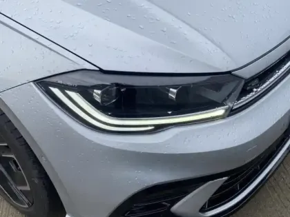 Photo 7 Volkswagen Polo Gén. VI Ph2 Evo R-Line Edition 5