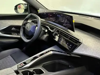 Photo 13 Peugeot 3008 Gén. III Ph1 Allure 5