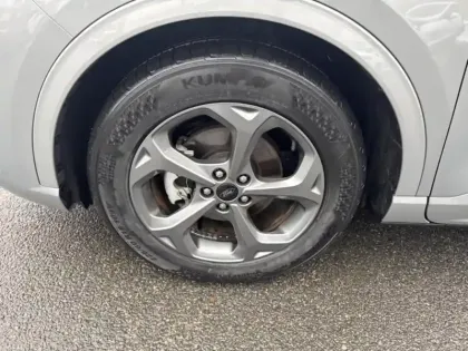 Photo 8 Ford Kuga Gén. III Ph2 ST-Line 5