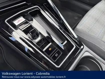 Photo 9 Volkswagen Golf Gén. VIII Ph2 GTE 5