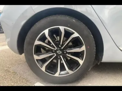 Photo 12 Renault Clio Gén. V (BJA) Ph2 Techno 5