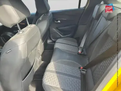 Photo 10 Peugeot 208 Gén. II Ph1 NG Roadtrip 5