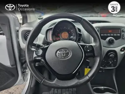 Photo 8 Toyota Aygo Gén. II Ph1 x-play 5