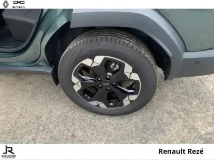 Photo 7 Dacia Bigster  1.8 hybrid 155ch Extreme