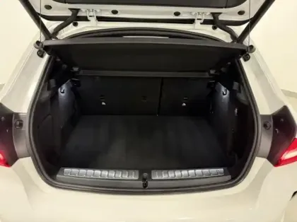 Photo 9 BMW Serie 1 Gén. III (F40) Ph1 M Sport 5