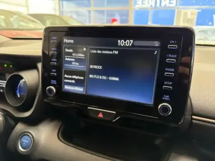 Photo 14 Toyota Yaris  116h Design 5p MY22