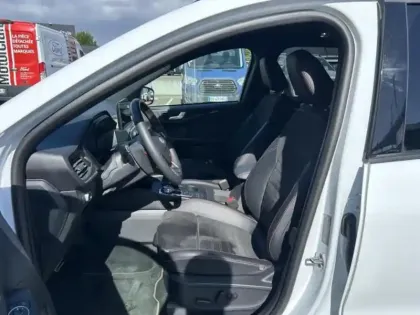 Photo 9 Ford Kuga Gén. III Ph1 ST-Line X 5