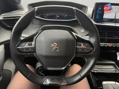 Photo 11 Peugeot 2008 Gén. II Ph1 GT Line 5