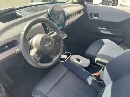 Photo 13 Mini Cooper Gén. IV (F65) Ph1 Favoured 5