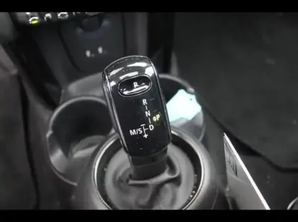 Photo 6 Mini Mini Gén. III (F56) Ph2 Edition Greenwich  3