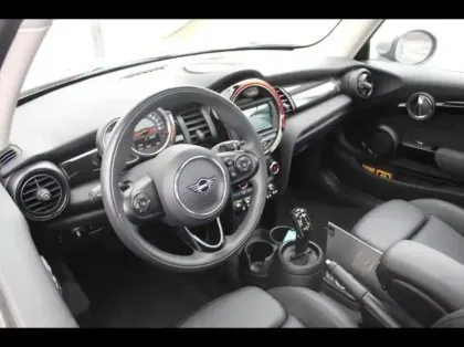 Photo 13 Mini Mini Gén. III (F56) Ph2 Edition Greenwich  3