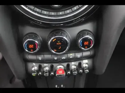 Photo 9 Mini Mini Gén. III (F56) Ph2 Edition Greenwich  3