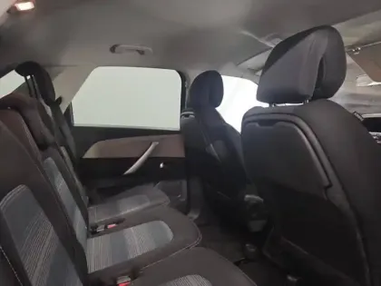 Photo 5 Citroën C4 Picasso Gén. I Ph1 Rip Curl 5