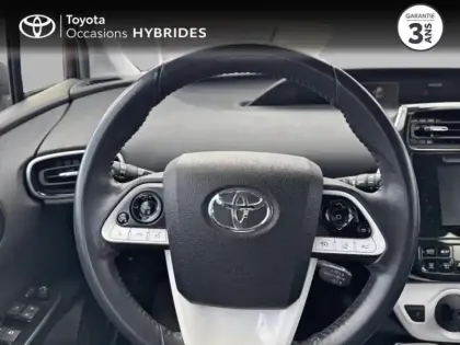 Photo 12 Toyota Prius Gén. IV Ph1 Dynamic Pack Premium 5