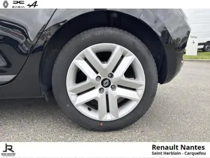 Photo 8 Renault Clio Gén. V (BJA) Ph2 Evolution 5