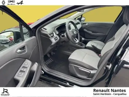 Photo 12 Renault Clio Gén. V (BJA) Ph2 Evolution 5