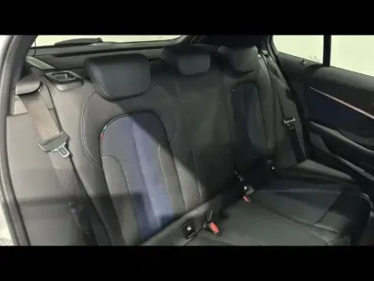 Photo 6 BMW Serie 1 Gén. III (F40) Ph1 M Sport 5