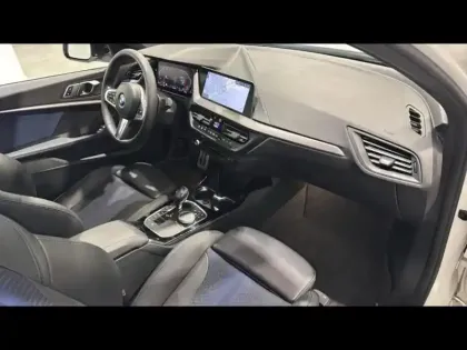 Photo 5 BMW Serie 1 Gén. III (F40) Ph1 M Sport 5