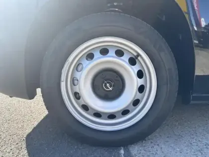 Photo 8 Opel Combo Gén. IV Ph2 Pack Premium Connect 4