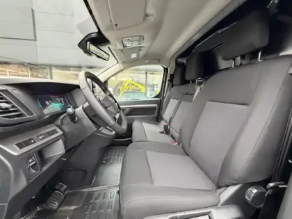 Photo 9 Opel Vivaro Gén. III Ph2 Sportive 4