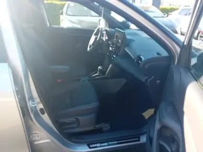 Photo 13 Toyota Yaris Gén. I Ph1 NG Design 5