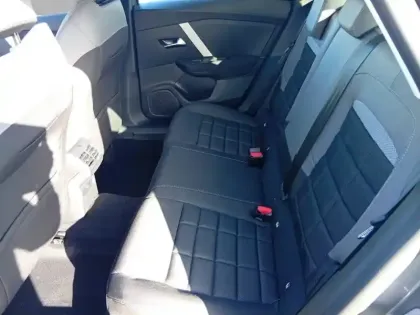 Photo 11 Citroën C4  Hybride 145 e-DCS6