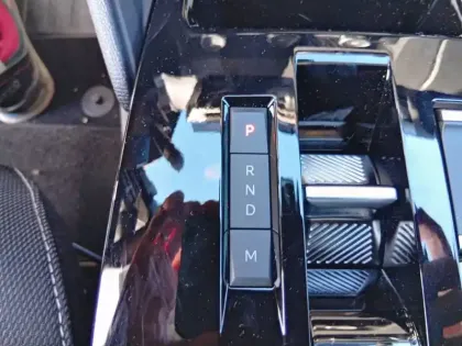 Photo 13 Citroën C4  Hybride 145 e-DCS6