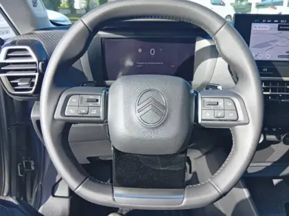 Photo 8 Citroën C4  Hybride 145 e-DCS6