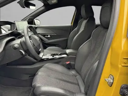 Photo 10 Peugeot 208 Gén. II Ph1 NG GT 5