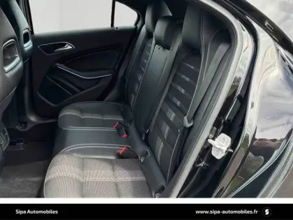 Photo 49 Mercedes Classe A  200 7G-DCT