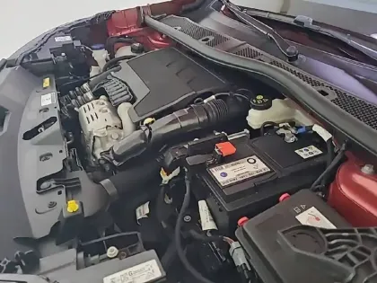 Photo 14 Peugeot 2008  PureTech 130 S&S BVM6