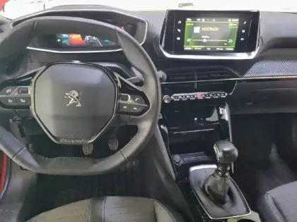 Photo 7 Peugeot 2008  PureTech 130 S&S BVM6