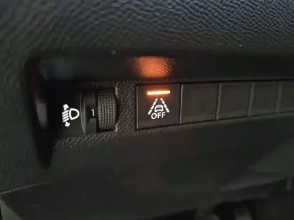 Photo 28 Peugeot 2008  PureTech 130 S&S BVM6