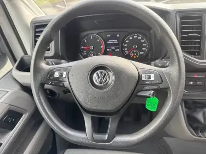 Photo 33 Volkswagen Crafter Gén. II Ph1 NG Business Plus 4