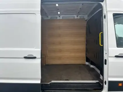 Photo 86 Volkswagen Crafter  VAN 30 L3H3 2.0 TDI 140 CH