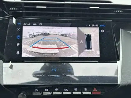 Photo 76 Peugeot 308  PHEV 225 e-EAT8