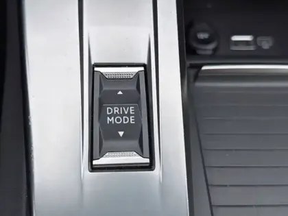 Photo 55 Peugeot 308  PHEV 225 e-EAT8