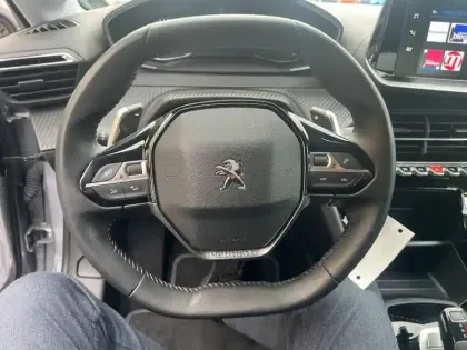 Photo 8 Peugeot 208 Gén. II Ph1 NG Style 5