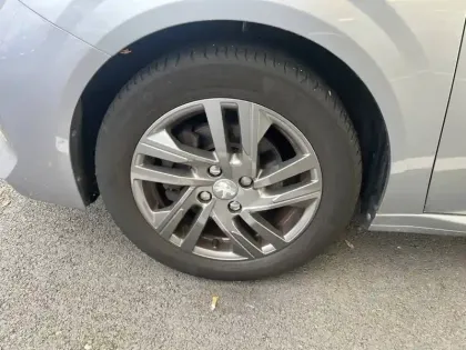 Photo 12 Peugeot 208 Gén. II Ph1 NG Style 5