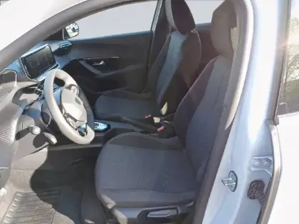 Photo 10 Peugeot 2008  Hybrid 110 e-DCS6