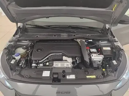 Photo 69 Peugeot 208  Hybrid 110 ch e-DCS6