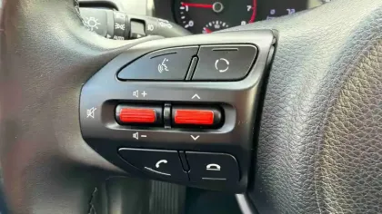 Photo 20 Kia Stonic Gén. I Ph1 Launch Edition 5