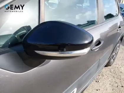 Photo 25 Citroën C3 Gén. III Ph2 Feel Pack 5