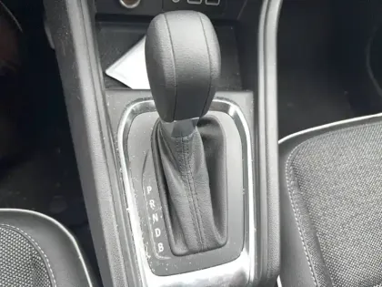 Photo 5 Renault Captur  E-Tech full hybrid 145