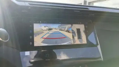 Photo 16 Peugeot 308  Hybrid 145 e-DCS6