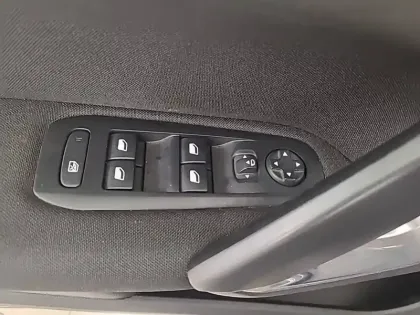 Photo 46 Peugeot 308  BlueHDi 130ch S&S BVM6