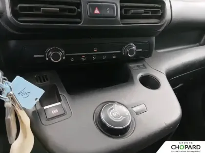 Photo 15 Peugeot Partner  FOURGON STANDARD 650 KG BLUEHDI 130 S&S EAT8