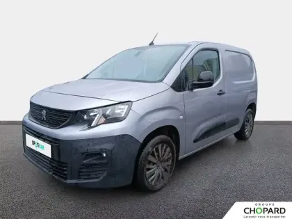 Photo Peugeot Partner Asphalt