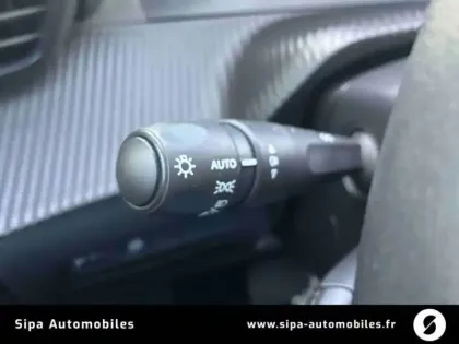 Photo 33 Peugeot 208  Electrique 50 kWh 136ch